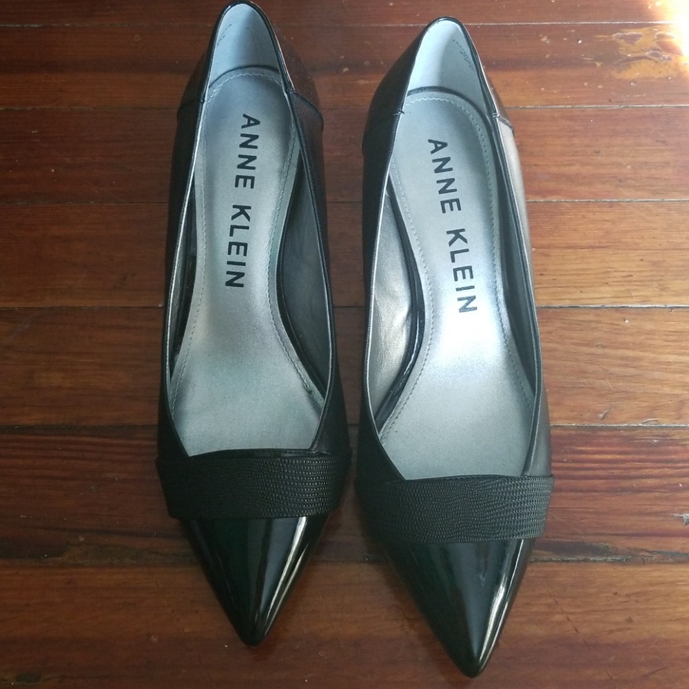 Anne Klein Black Heels